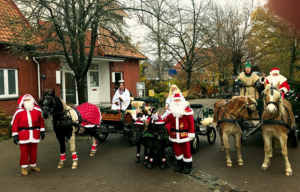 Der Nikolaus besuchte die Horte und Kitas in Stelle, Fliegenberg und Ashausen.